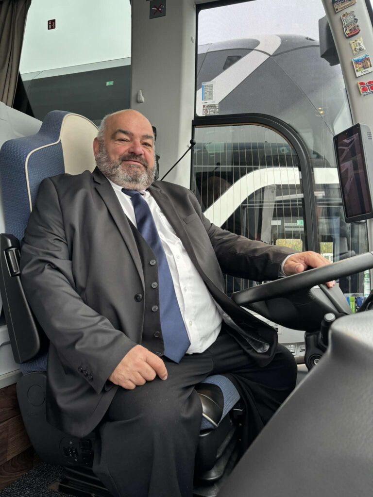 Vanhool T911 — 35 places